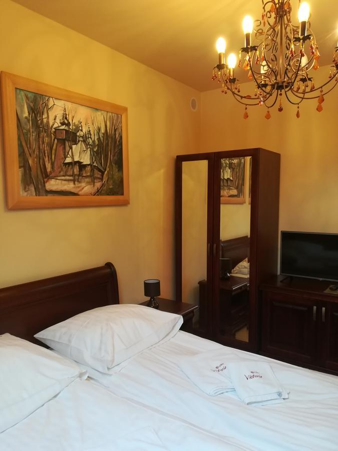 Victoria Cechini Hotel Криница-Здруй Екстериор снимка