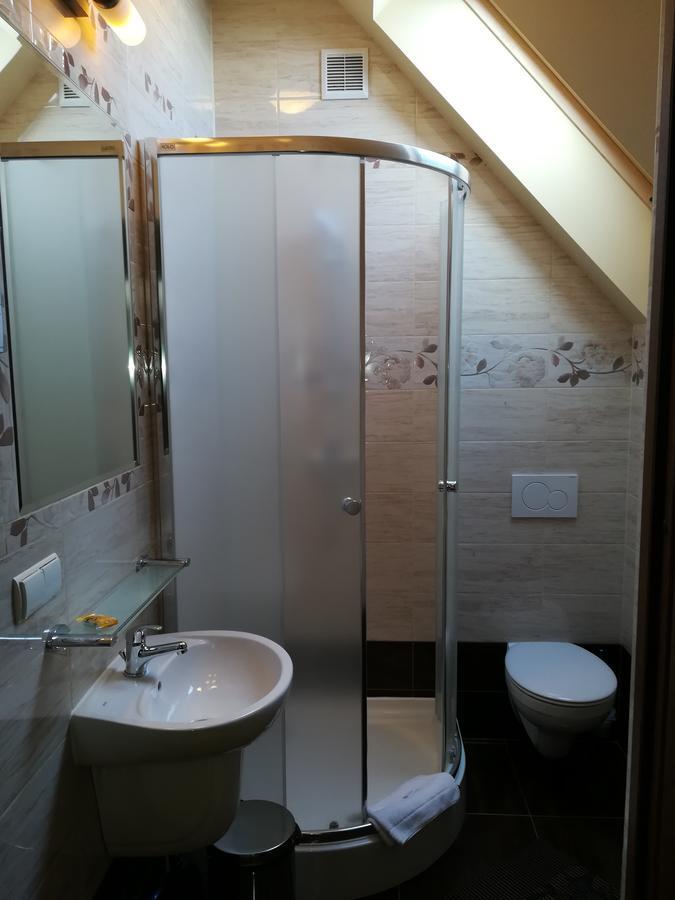 Victoria Cechini Hotel Криница-Здруй Екстериор снимка